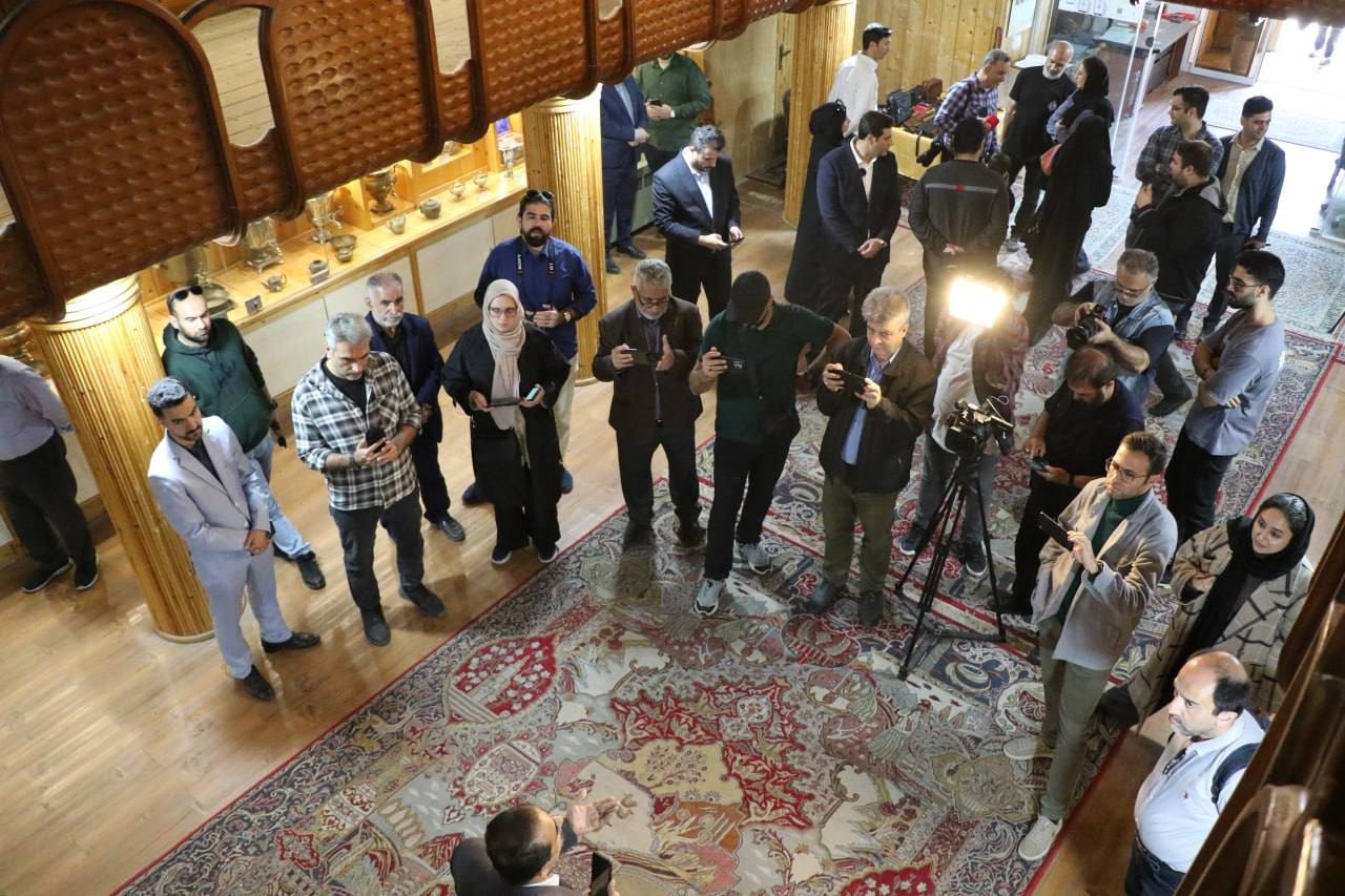 خبرنگاران خارجی از جاذبه گردشگری لاهیجان بازدید کردند خبرنگاران خارجی از جاذبه گردشگری لاهیجان بازدید کردند