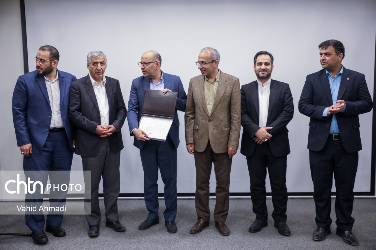 سامانه یکپارچه تطبیق و استانداردسازی تاسیسات گردشگری رونمایی شد/ نقیزاده: ارتقای خدمات گردشگری با تلفیق بدنه کارشناسی و فناوریهای نوین