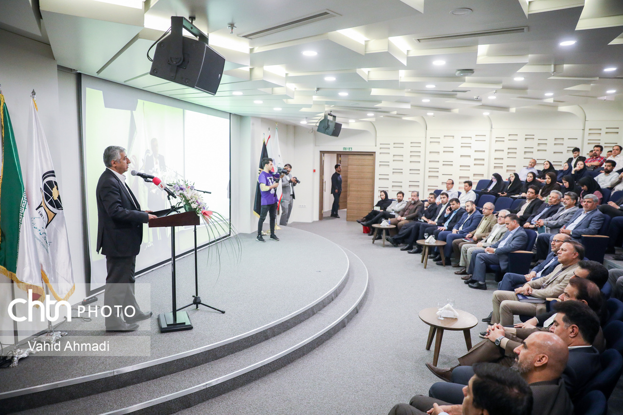 سامانه یکپارچه تطبیق و استانداردسازی تاسیسات گردشگری رونمایی شد/ نقیزاده: ارتقای خدمات گردشگری با تلفیق بدنه کارشناسی و فناوریهای نوین