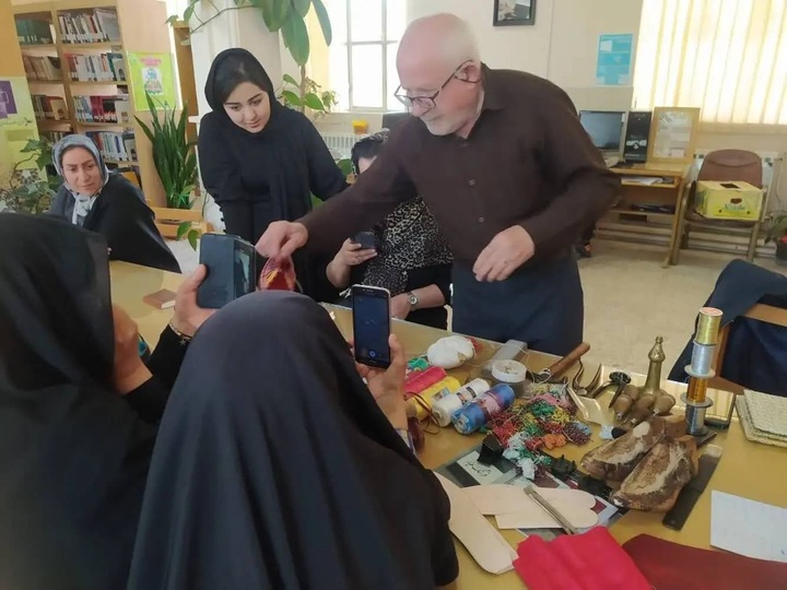 کارگاه صنایع دستی «چاروق‌دوزی» برگزار می‌شود