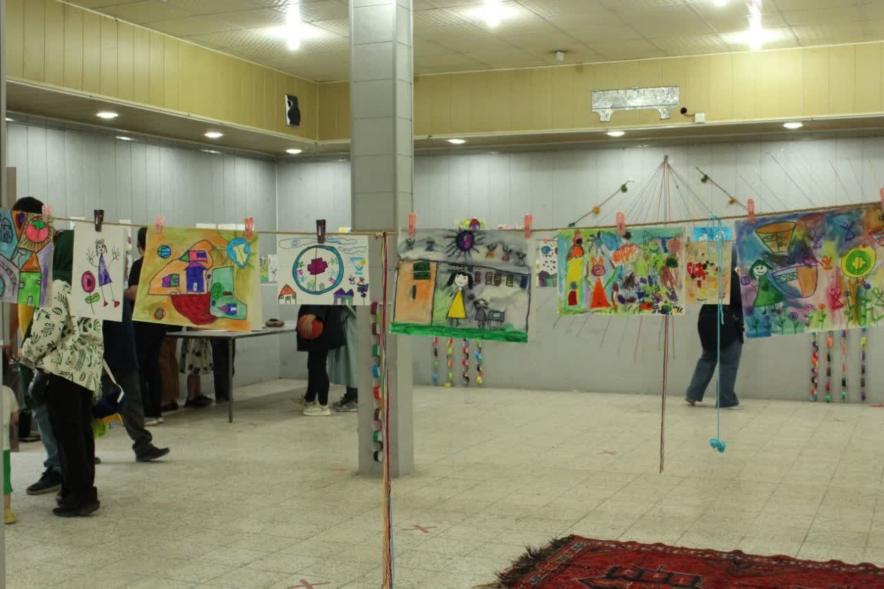 نمایشگاه نقاشی کودک «چگاسفلی» برگزار شد