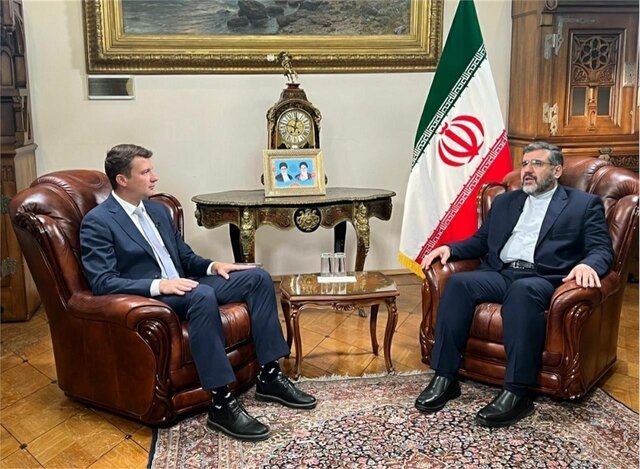 دولت سیزدهم گردشگری را یک فرصت بزرگ میداند/ ویزای گروهی برای گردشگران ایران و روسیه حذف خواهد شد دولت سیزدهم گردشگری را یک فرصت بزرگ میداند/ ویزای گروهی برای گردشگران ایران و روسیه حذف خواهد شد