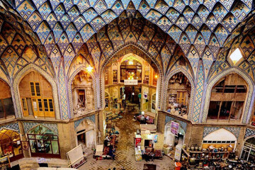 گام‌به‌گام با آزادسازی فضاهای عمومی بازار تاریخی اصفهان