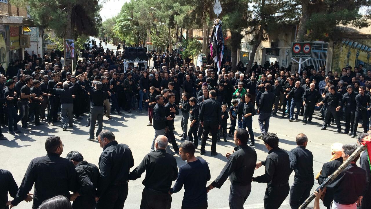 ثبت 36 آیین محرم خراسان رضوی در فهرست میراث ناملموس/ نخلگردانی 500 ساله، حزن انگیزترین آیینهای محرم در کاشمر