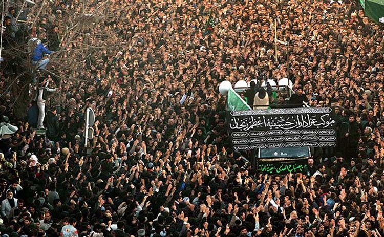 حسینیه اعظم زنجان و یومالعباس(ع) با قدمتی بیش از 300 سال/ صحنههایی بدیع از مراسمی که زبانزد جهان اسلام است