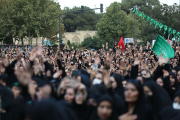 گردهمایی خیل عظیم عاشورائیان در اصفهان