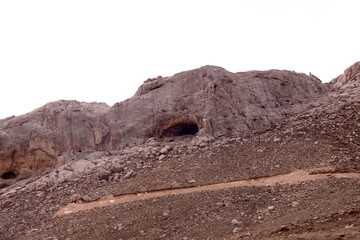 شروع فصل چهارم کاوش‌های باستان‌شناسی در غار قلعه‌کرد آوج