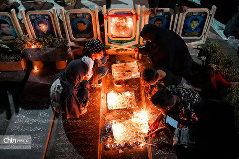 شام غریبان حسینی در جوار شهدای اصفهان