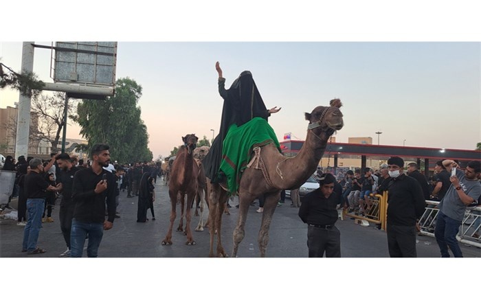 تعزیه میدانی حرکت کاروان نمادین اسرای کربلا در قم اجرا شد