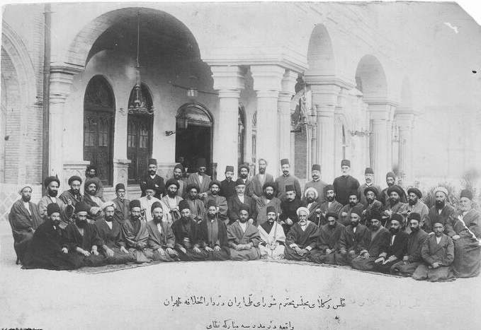 فرمان مشروطیت؛ نخستین بارقه حقوق شهروندی/ پیامی که هیچگاه فراموش نشد فرمان مشروطیت؛ نخستین بارقه حقوق شهروندی/ پیامی که هیچگاه فراموش نشد