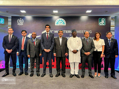 گردشگری مؤثرترین راهکار برای زدودن چهره منفی جعلی از کشورهای اسلامی است/ ضرورت توجه به اشتراکات گردشگری مؤثرترین راهکار برای زدودن چهره منفی جعلی از کشورهای اسلامی است/ ضرورت توجه به اشتراکات