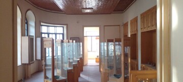 پروژه نورپردازی ویترین‌های موزه رودبار اجرا شد