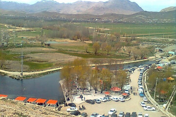 طبیعت زیبا و چشم‌نواز دریاچه شلمزار در شهرکرد
