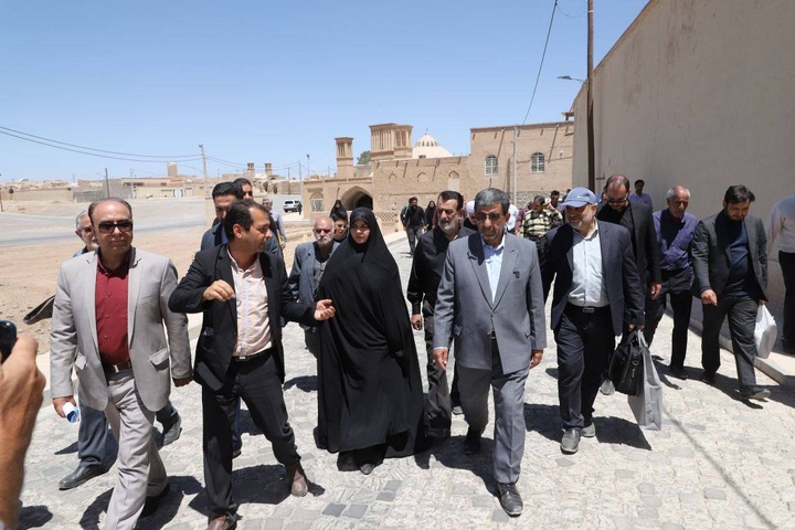 آماده پرداخت تسهیلات به سرمایهگذاران گردشگری هستیم/ نائین میتواند به قطب گردشگری شرق اصفهان تبدیل شود آماده پرداخت تسهیلات به سرمایهگذاران گردشگری هستیم/ نائین میتواند به قطب گردشگری شرق اصفهان تبدیل شود