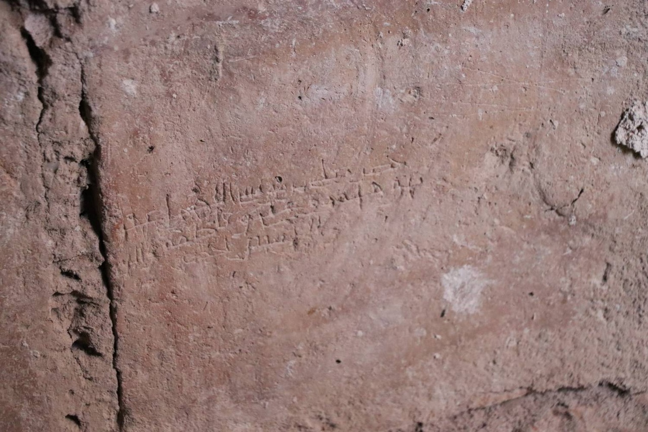 بررسیهای اولیه برای صحتسنجی اصالت تاریخی آجر مسجد جامع ساوه انجام شد/ انتقال موقت به موزه ملی