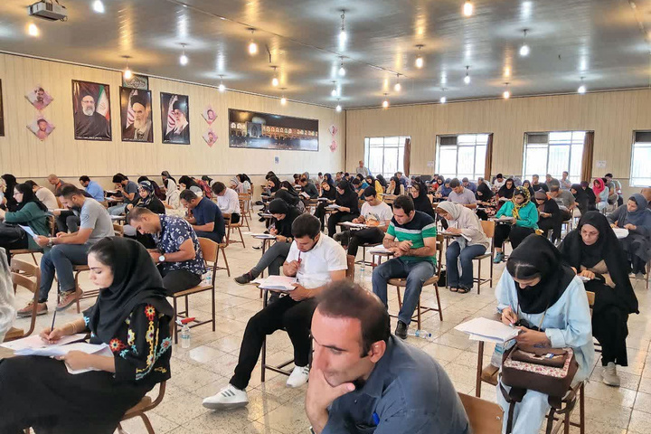رقابت 372 نفر در آزمون جامع دوره‌های گردشگری استان اصفهان