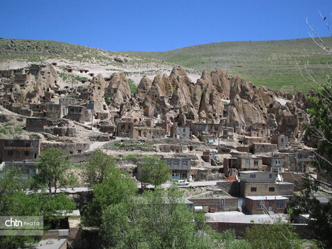روستای زیرزمینی حیله ور و روستای صخره ای کندوان