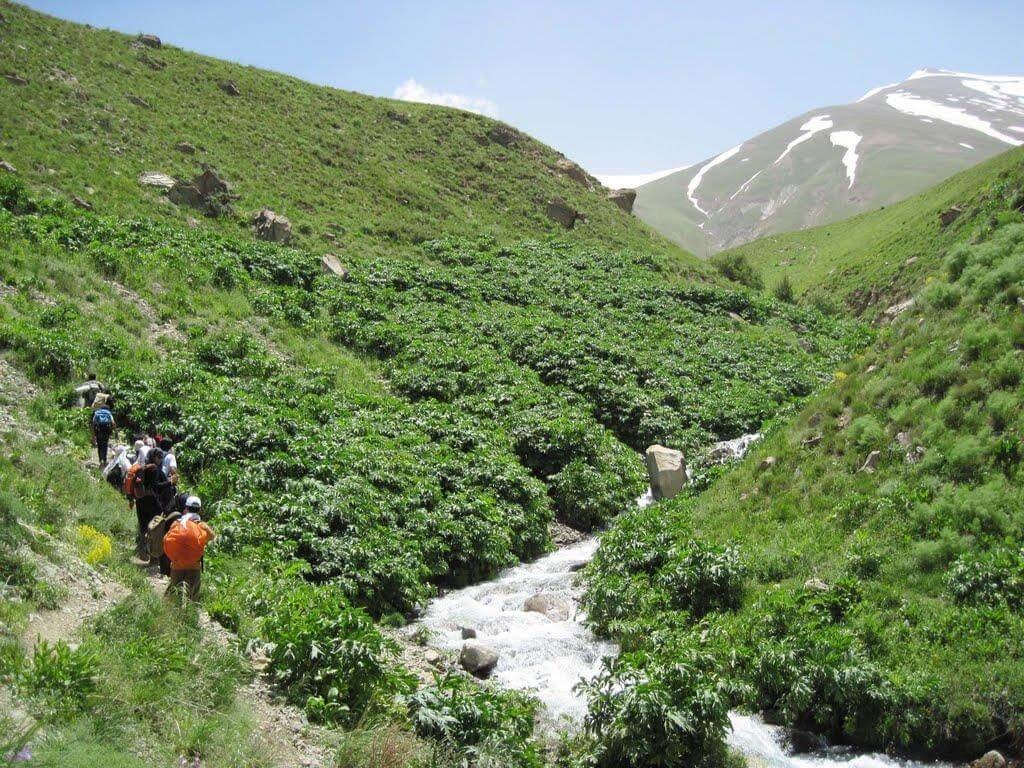 روستای آهار؛ محلی برای تنفس/ اینجا پنجاه قله بالای ۳۰۰۰ متر دارد!
