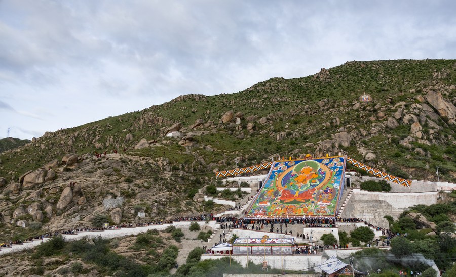 جشنواره شوتون، رونق‌بخش گردشگری تبت 