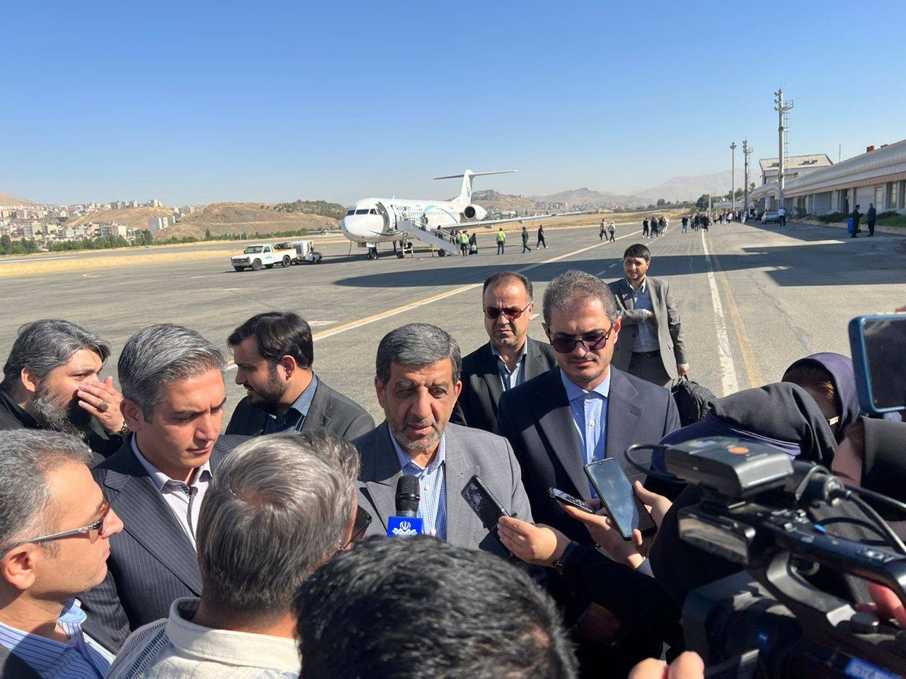 مروری بر سفر ۲روزه وزیر میراثفرهنگی به کردستان و کرمانشاه/ از ضرورت خدمات دهی به زوار حسینی در مرز باشماق تا تبدیل جوانرود به قطب گردشگری تجاری