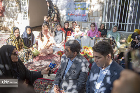بازدید وزیر میراث‌فرهنگی از روستای زنان گیوه باف میوان در استان کرمانشاه