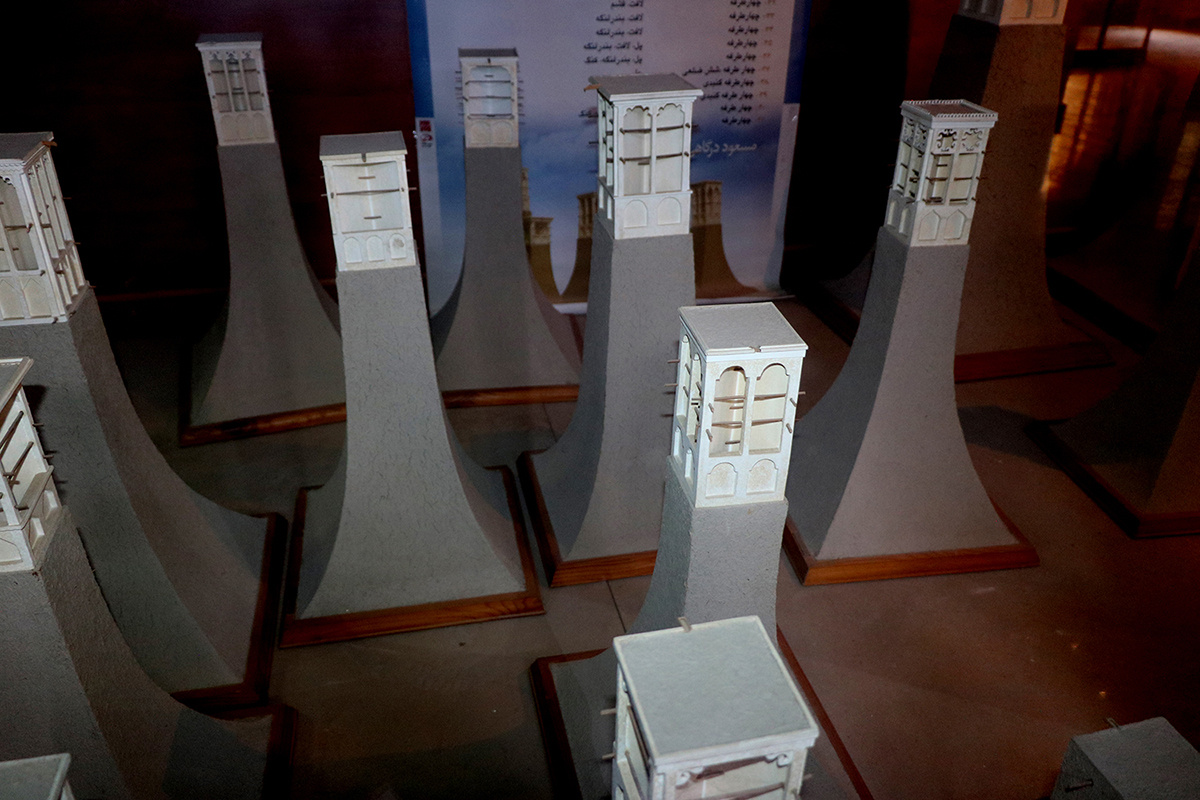 مروری بر فرهنگ و تمدن مردم جنوب کشور در بزرگترین موزه مردمشناسی بندرعباس/ سلفی با تاریخ خلیجفارس