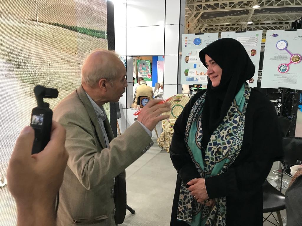 بازدید مسئولان مختلف از غرفه وزارت میراثفرهنگی در نمایشگاه «روایت خدمت»/ موفقیت وزارت میراثفرهنگی در ارائه روایتها