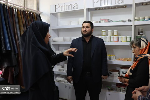 افتتاح مرکز تأمین مواد اولیه صنایع‌دستی در البرز به مناسبت هفته دولت