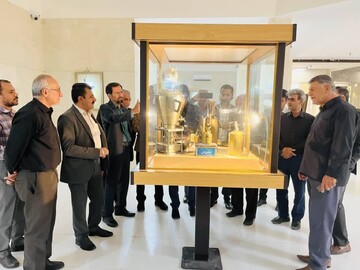 نمایش چراغ‌های قدیمی در موزه نی‌ریز فارس