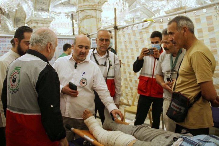 ارائه ۳۰۰ هزار خدمت به زائران اربعین از سوی جمعیت هلال احمر/ پیاده روی اربعین برای زنان باردار ممنوع! ارائه ۳۰۰ هزار خدمت به زائران اربعین از سوی جمعیت هلال احمر/ پیاده روی اربعین برای زنان باردار ممنوع!