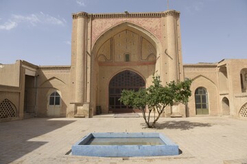 مسجد شیخ علی اکبر شاهرود