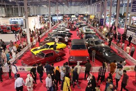 نمایشگاه خودروهای کلاسیک و تاریخی در  مشهد