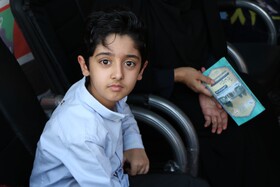 حضور کودکان خادم در نمایشگاه صنایع دستی در مسیر اربعین حسینی