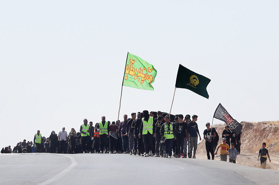 اینجا مشهد است، پایتخت معنوی ایران، کشور دلها/ باز هوای حرمت آرزوست