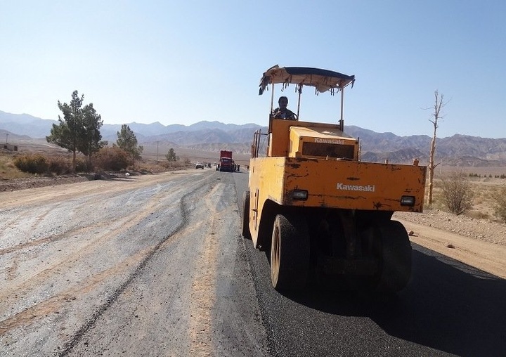  مسیر روستای گردشگری احمدآباد زرند اصلاح شد