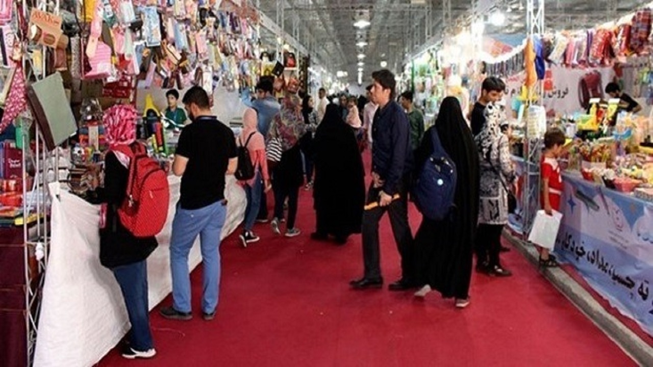 حضور هنرمندان صنایع‌دستی استان قم در نمایشگاه فروش پاییزه