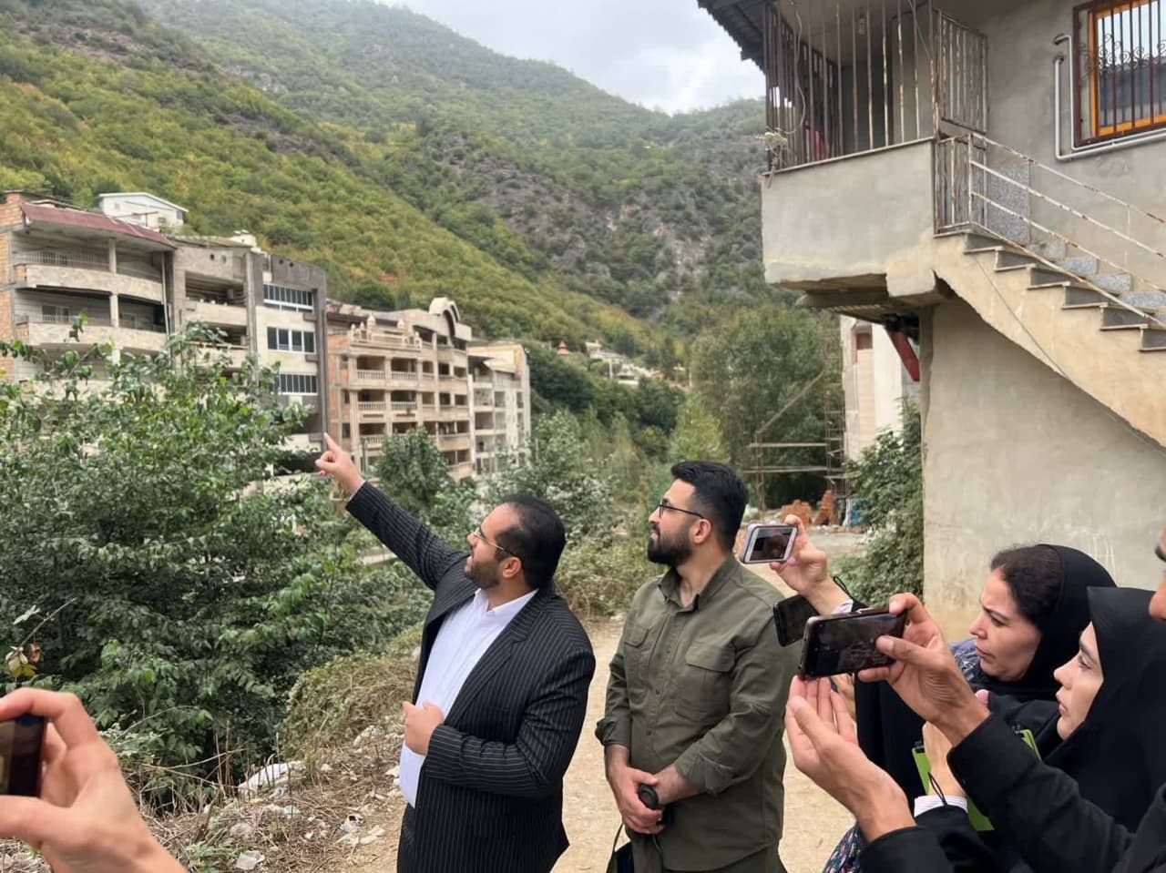 تور رسانهای جمعی از خبرنگاران ملی و استانی از محور گردشگری زیارت گرگان برگزار شد