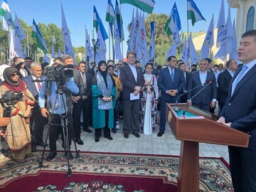 اقتدار هنر سفال ایران را در ازبکستان به نمایش گذاشتیم