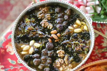 فراخوان شناسایی و جذب سرمایه گذار جشنواره ملی آش ایرانی و نمایشگاه صنایع دستی استان زنجان منتشر شد