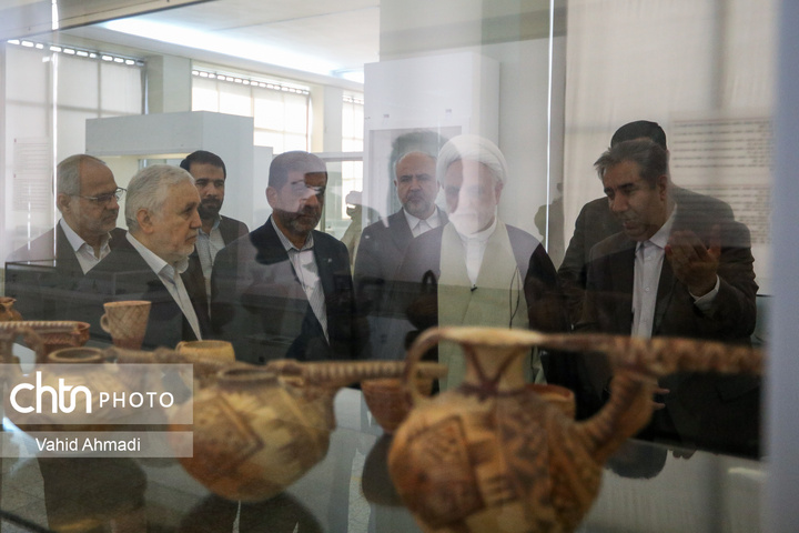 نشست رئیس قوه قضائیه با وزیر میراث فرهنگی ، گردشگری و صنایع دستی در موزه ملی