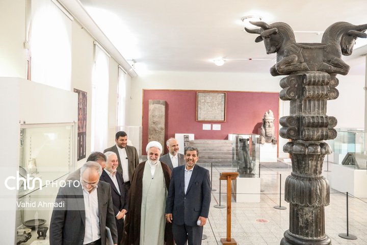 نشست رئیس قوه قضائیه با وزیر میراث فرهنگی ، گردشگری و صنایع دستی در موزه ملی