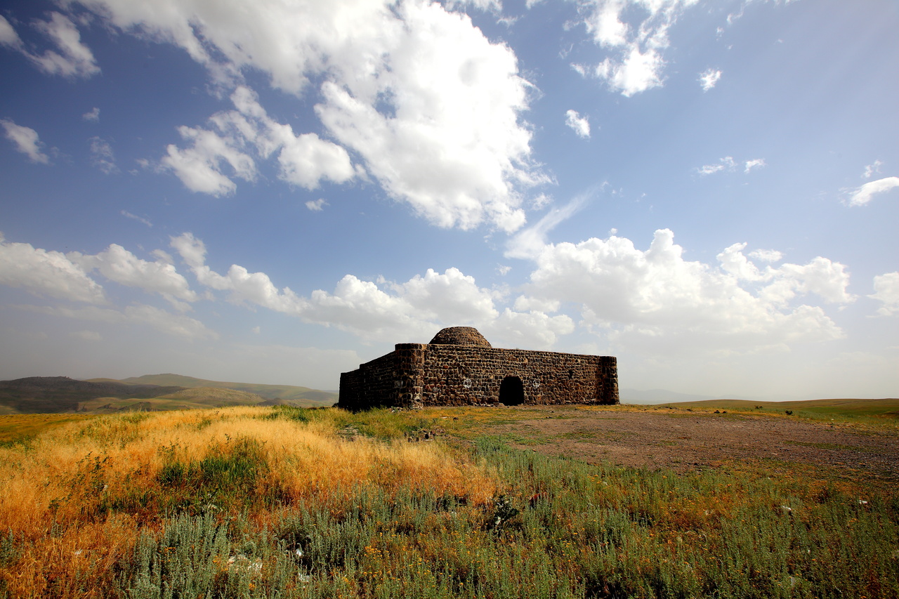 ثبت جهانی کاروانسرای شاه عباسی گامی دیگر در راستای توسعه گردشگری شهرستان نیر