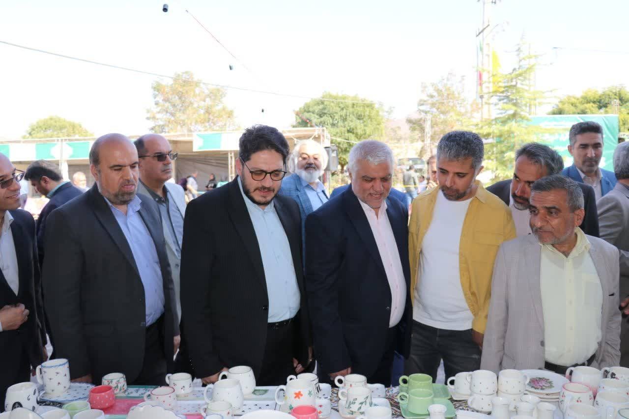 برگزاری نمایشگاه صنایع‌دستی در شهرستان کهک استان قم