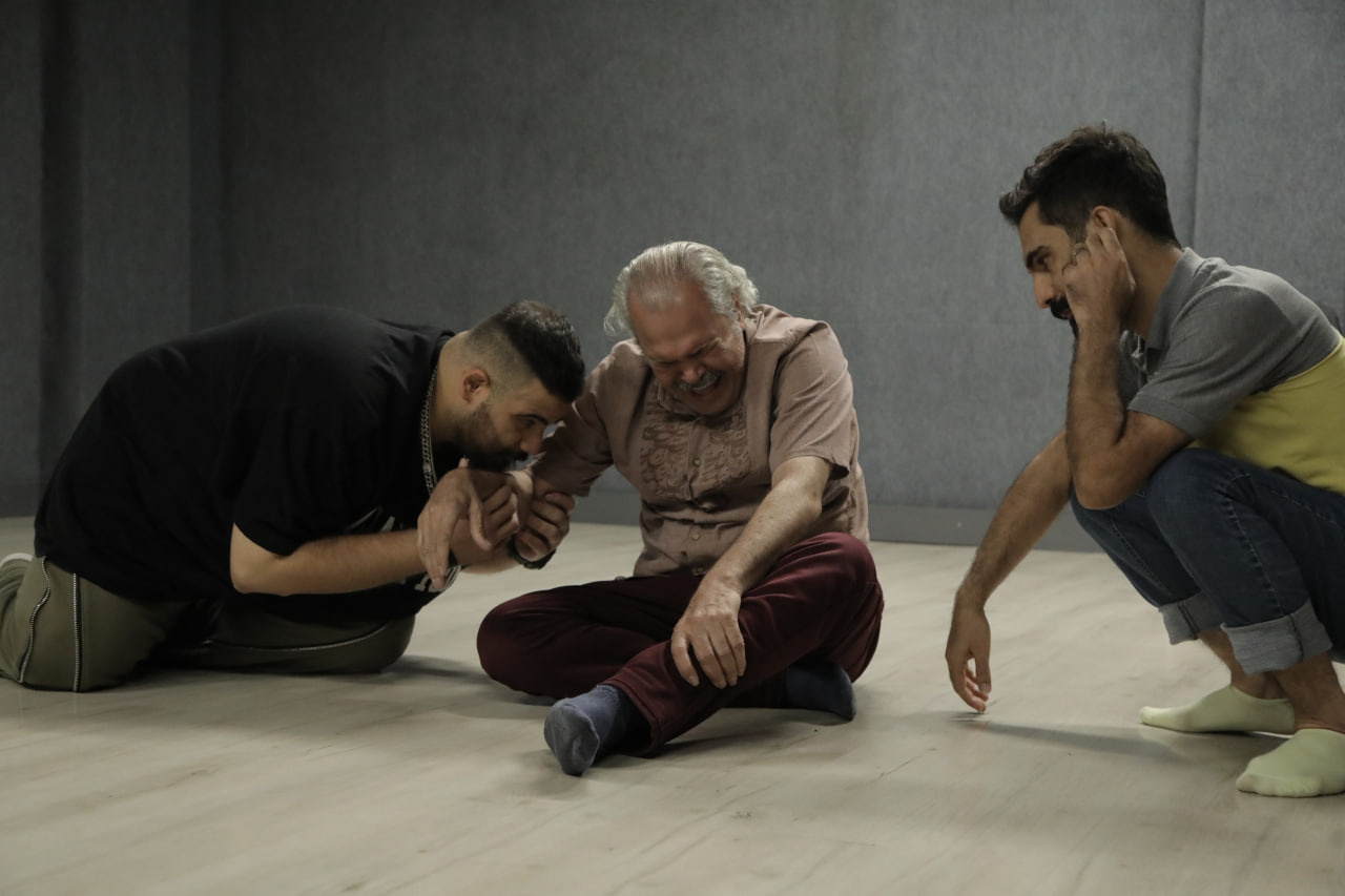 بهاره رهنما با پدیدههای «عصرجدید» و «خندوانه» در تئاتر کمدی «هوندا آدیداس ۲»/ بلیتفروشی آغاز شد + عکس