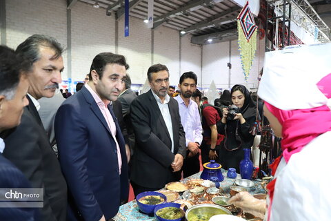 افتتاح جشنواره ملی آش ایرانی و نمایشگاه صنایع دستی در زنجان