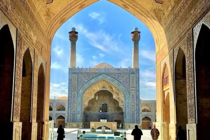 آیین اختتامیه پنجمین دوره بینالمللی جایزه مصطفی(ص) در کاخ چهلستون اصفهان برگزار میشود آیین اختتامیه پنجمین دوره بینالمللی جایزه مصطفی(ص) در کاخ چهلستون اصفهان برگزار میشود