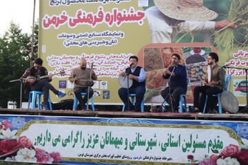 برگزاری جشنواره فرهنگی خرمن در فومن
