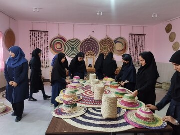 برپایی نمایشگاه صنایع‌دستی برای دانش‌آموزان خرمشهری