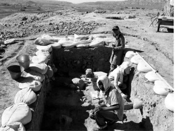 کاوش باستان‌شناسی محوطه چغاگلان مهران ایلام آغاز شد
