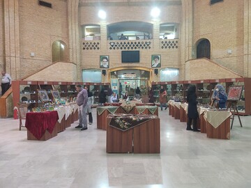 برگزاری نمایشگاه صنایع‌دستی در هشتی وزارت میراث‌فرهنگی